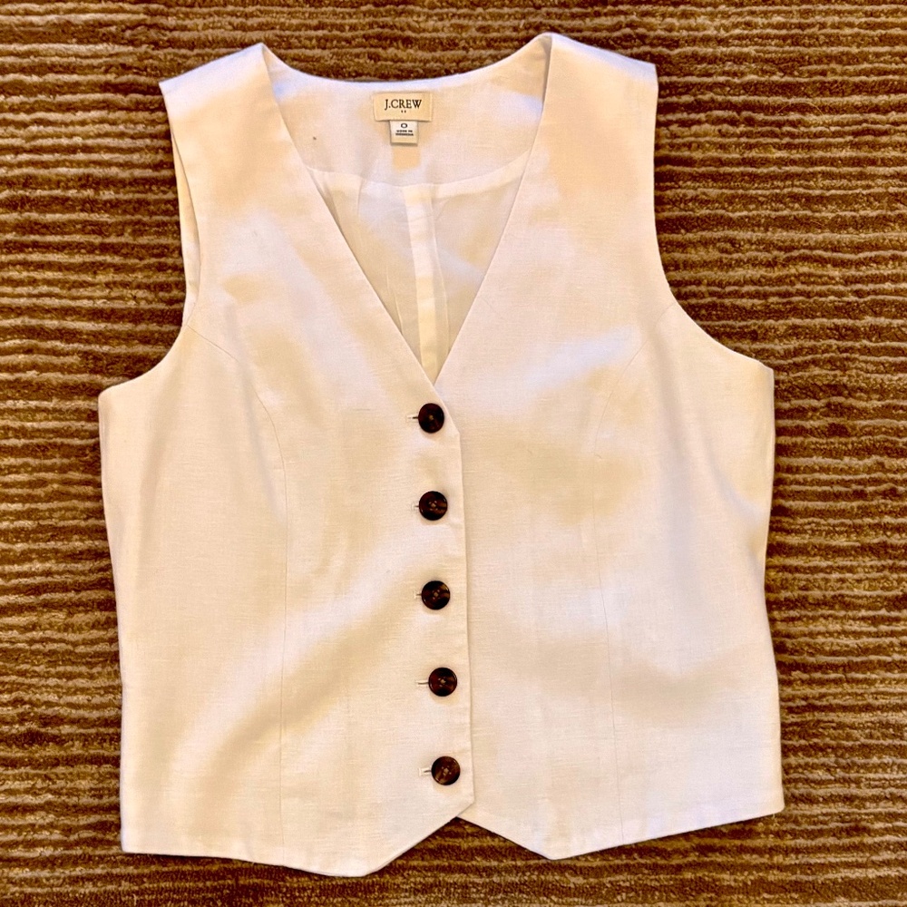 J Crew White V-neck, Linen-blend Vest. Size 0